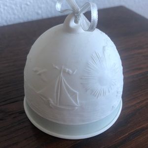 Lladro Seashore Bell